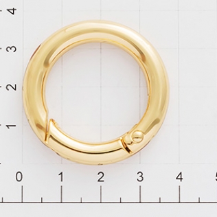 Кольцо карабин 26 мм золото