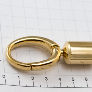Ручкодержатель с карабином 14 мм золото