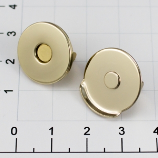 Магнит кнопка 18 мм золото